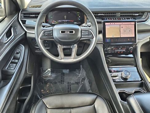 Used 2024 Jeep Grand Cherokee Limited 4xe image 22