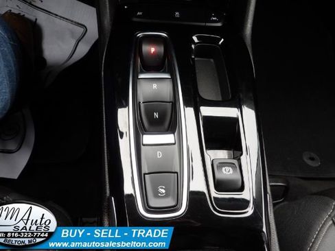 Used 2023 Chevrolet Bolt EUV LT w/ Convenience Package image 13