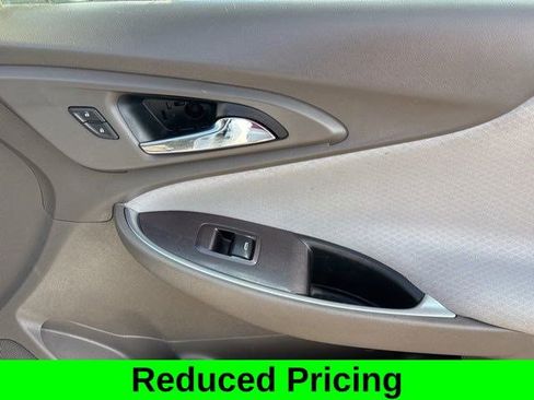 Used 2021 Chevrolet Malibu LT image 42