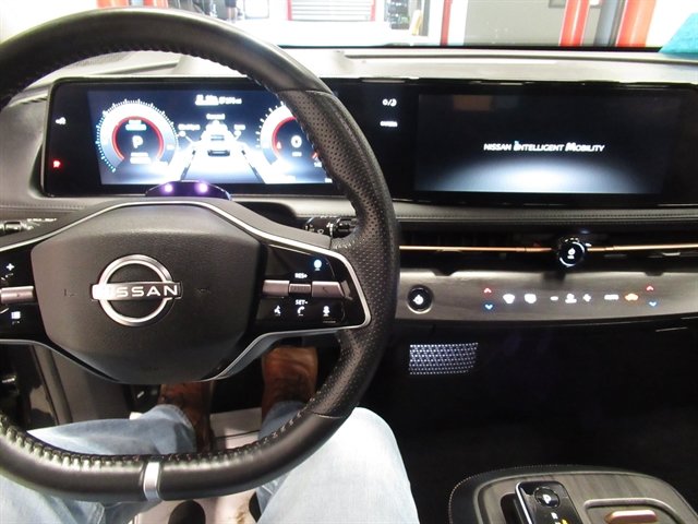 Used 2023 Nissan Ariya FWD image 26