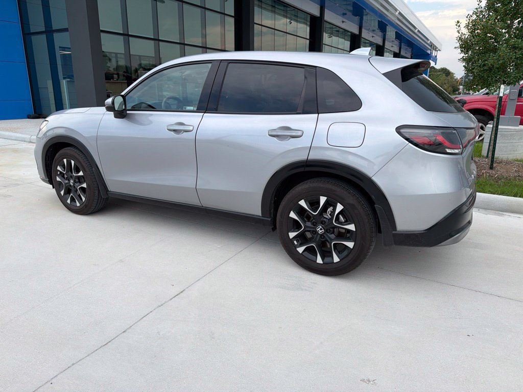 Used 2026 Honda HR-V EX-L image 7