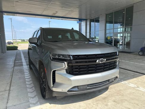 Used 2023 Chevrolet Tahoe RST RWD image 2