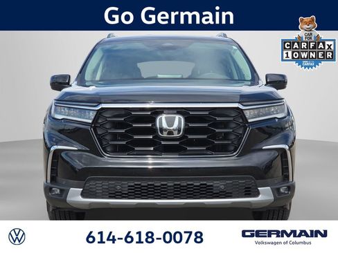 Used 2025 Honda Pilot Touring image 2