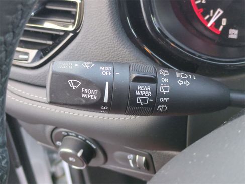 Used 2022 Dodge Durango GT image 26