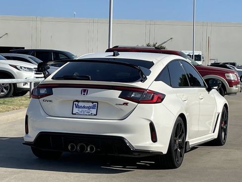 Certified 2024 Honda Civic Type R image 4