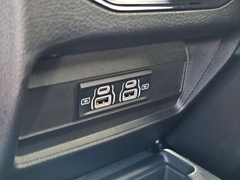 Used 2024 Jeep Grand Cherokee L Laredo w/ Trailer Tow Package image 11