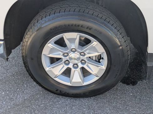 Used 2024 Chevrolet Silverado 1500 LT RWD image 21