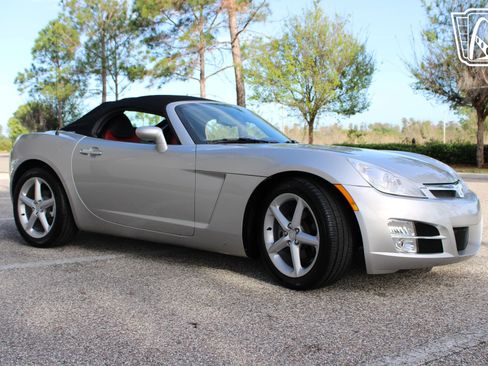 Used 2007 Saturn Sky w/ Premium Trim Pkg image 19