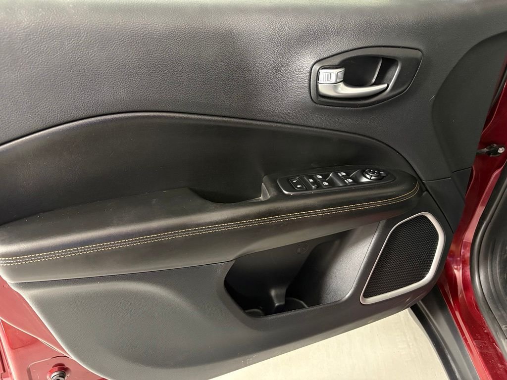 Used 2021 Jeep Compass Limited AWD/4WD image 14