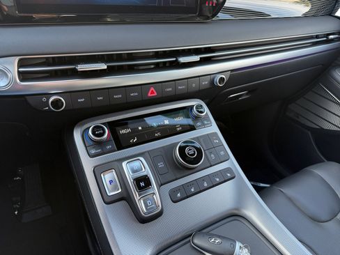 Certified 2024 Hyundai Palisade Calligraphy image 13