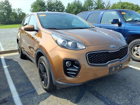 Used 2019 Kia Sportage LX AWD/4WD image 10