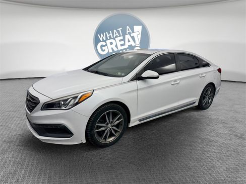 Used 2017 Hyundai Sonata Sport 2.0T w/ Cargo Package image 8