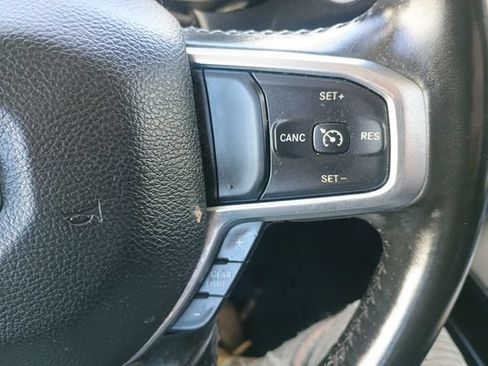 Used 2022 RAM 1500 Laramie AWD/4WD image 30