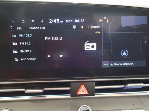 Used 2024 Hyundai Elantra SEL FWD image 23