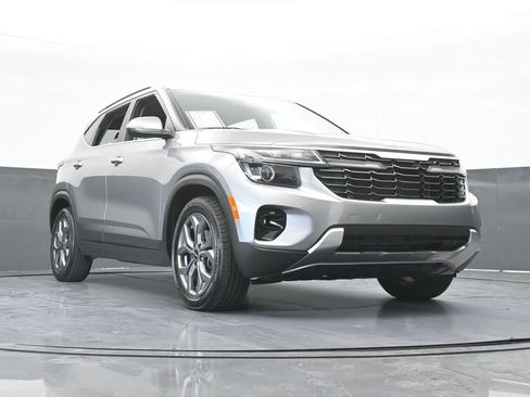 Used 2024 Kia Seltos S FWD image 63