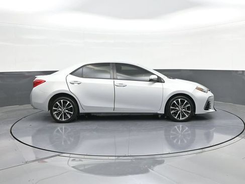 Used 2017 Toyota Corolla SE FWD image 22