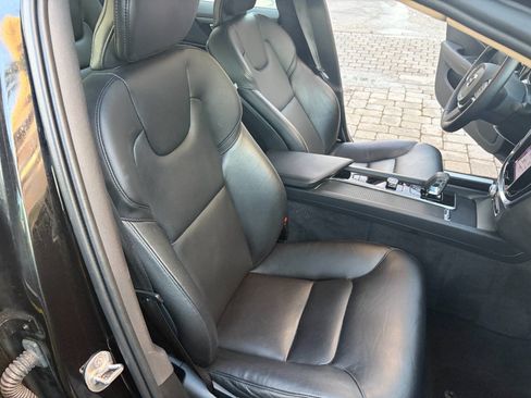 Used 2024 Volvo S60 B5 Core AWD/4WD image 10