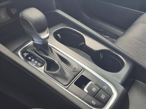 Used 2020 Hyundai Santa Fe SE AWD/4WD image 11
