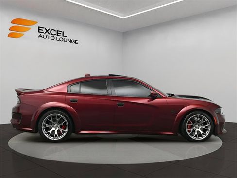 Used 2022 Dodge Charger SRT Hellcat w/ Harman/Kardon Audio Group image 6