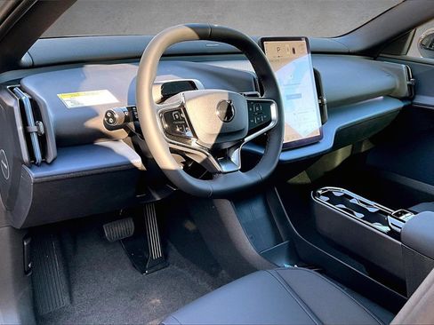 New 2026 Volvo EX30 Ultra image 7