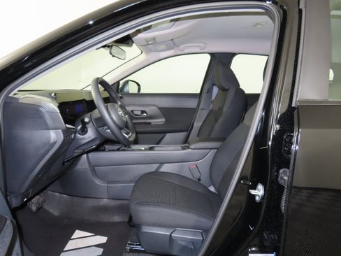 New 2026 Nissan Kicks S image 4