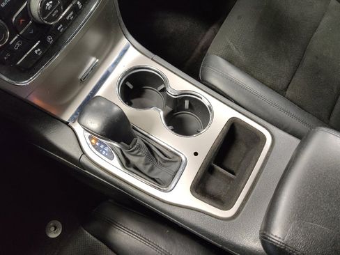 Used 2018 Jeep Grand Cherokee Altitude image 26