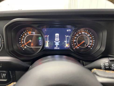 Used 2025 Jeep Wrangler Unlimited Rubicon 392 AWD/4WD image 22