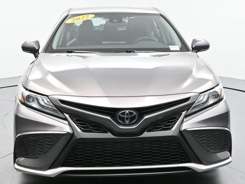 Used 2022 Toyota Camry XSE w/ Carpet Mat Package (TMS) FWD image 2