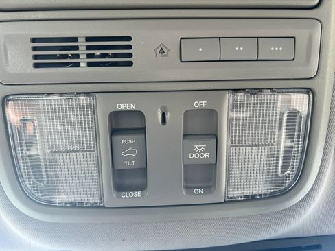 Used 2018 Honda CR-V EX-L image 24