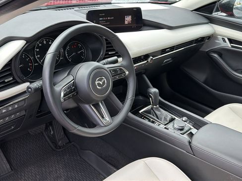 Used 2025 MAZDA MAZDA3 2.5 Turbo Sedan w/Premium Plus image 12