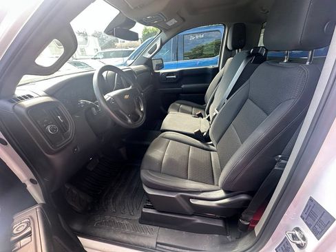 Used 2025 Chevrolet Silverado 1500 W/T RWD image 5