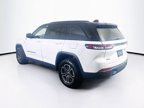 Used 2023 Jeep Grand Cherokee Trailhawk AWD/4WD image 5