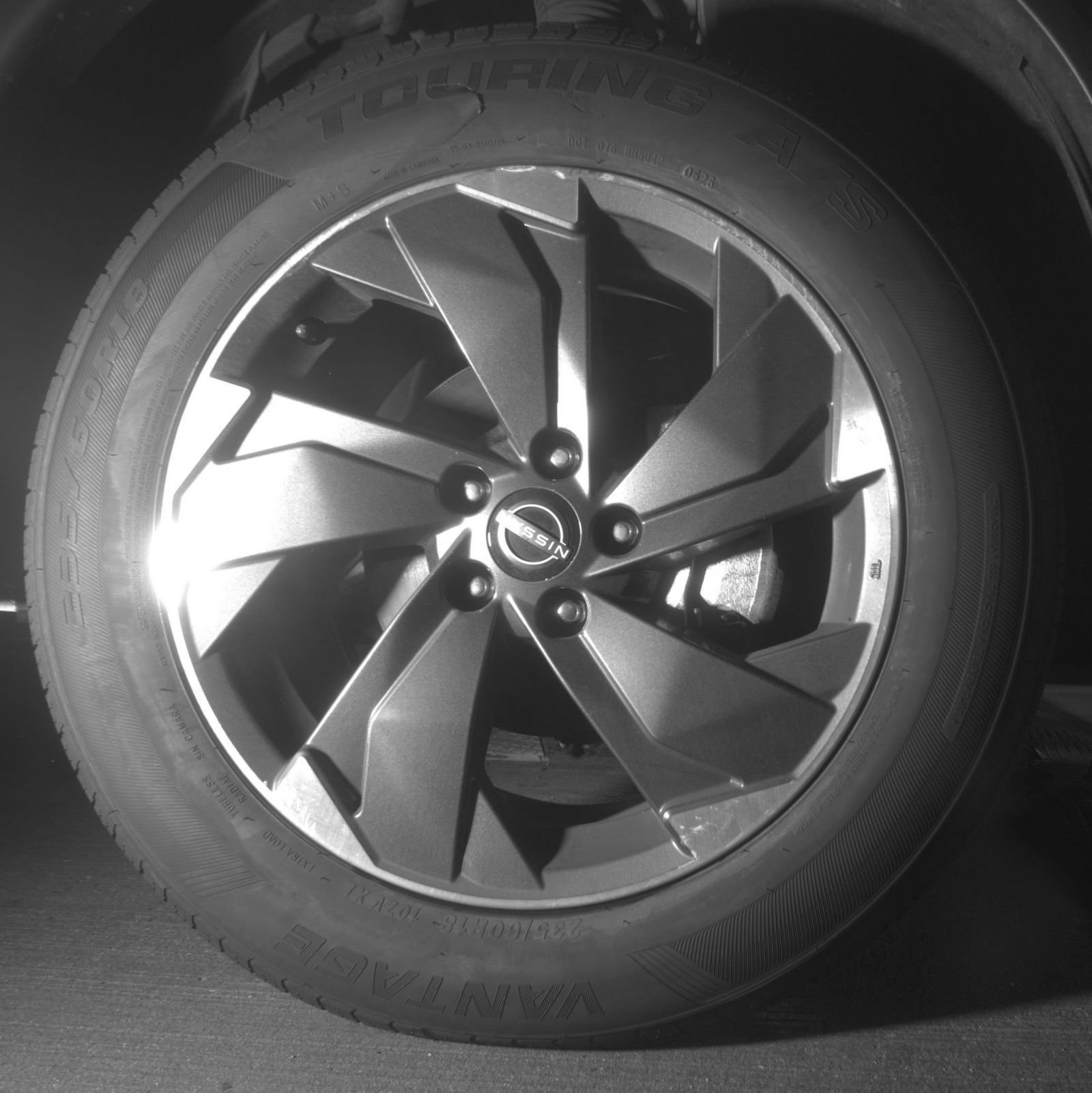 Used 2025 Nissan Rogue SV AWD/4WD image 15