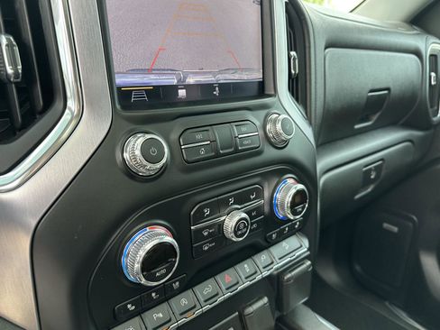 Used 2019 GMC Sierra 1500 SLT w/ SLT Premium Plus Package AWD/4WD image 30