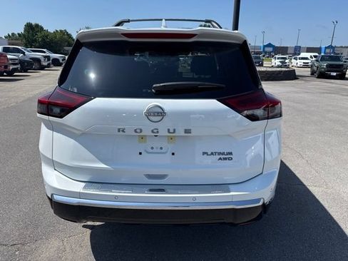 Used 2026 Nissan Rogue Platinum w/ Platinum Premium Package AWD/4WD image 10