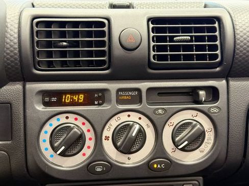 Used 2002 Toyota MR2 RWD image 13
