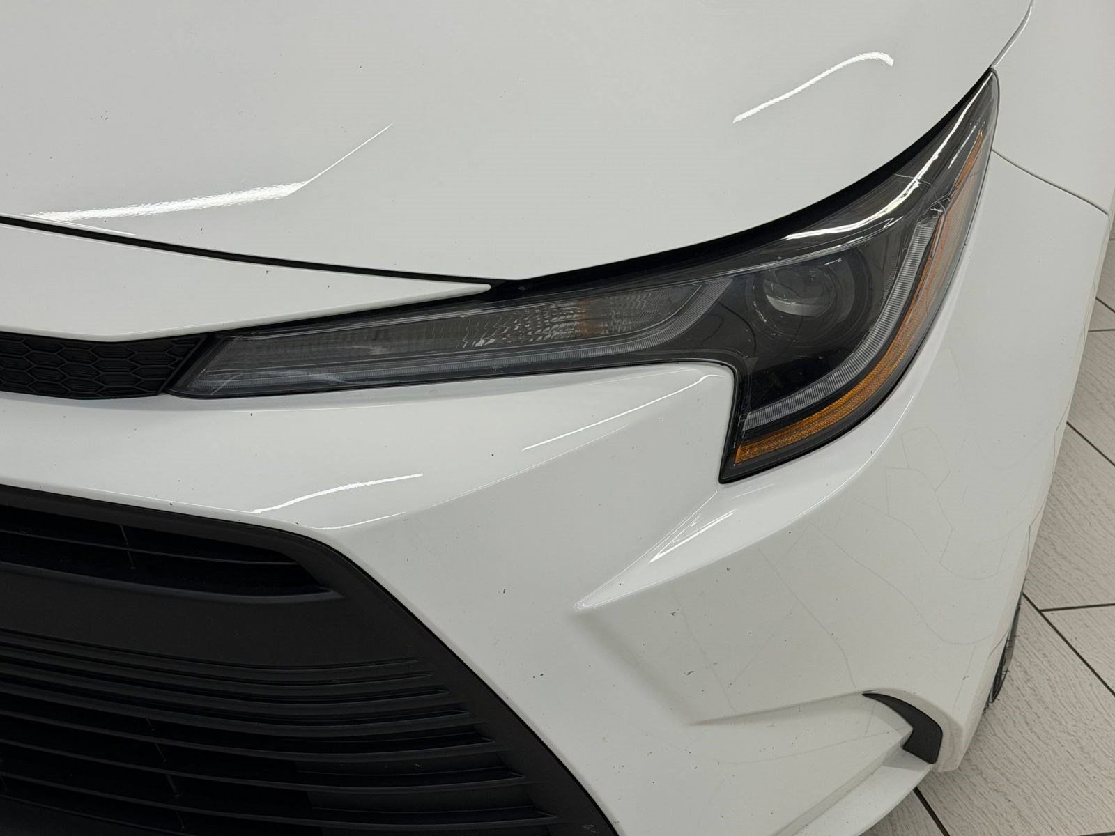 Used 2024 Toyota Corolla LE FWD image 9