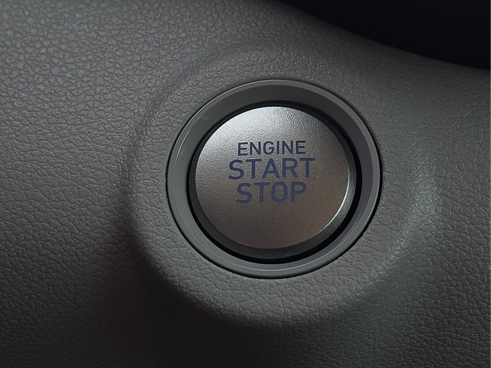 Used 2024 Hyundai Venue SEL FWD image 16