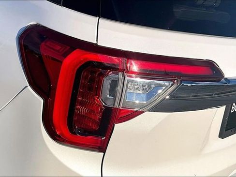 Used 2023 GMC Acadia Denali w/ Denali Ultimate Package image 31