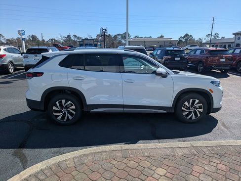 New 2026 Volkswagen Tiguan S FWD image 4