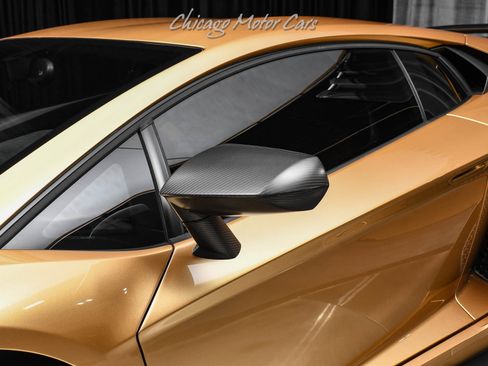 Used 2019 Lamborghini Aventador SVJ AWD/4WD image 32