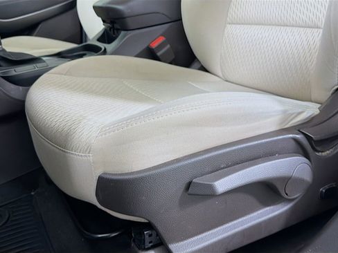 Used 2017 Hyundai Santa Fe Sport image 21