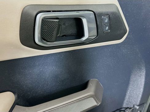 Used 2022 Ford Bronco Wildtrak image 18