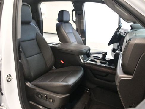 Used 2023 GMC Sierra 1500 SLT w/ SLT Premium Package image 32