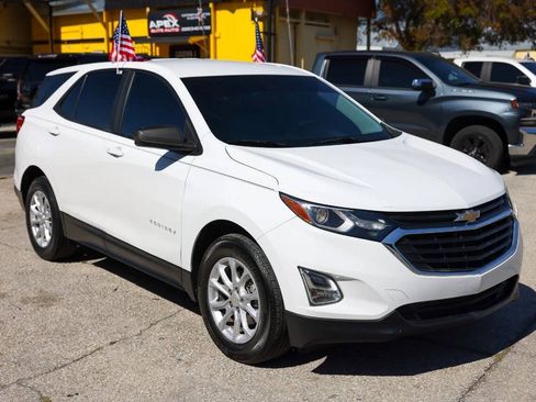 Used 2021 Chevrolet Equinox LS FWD image 10