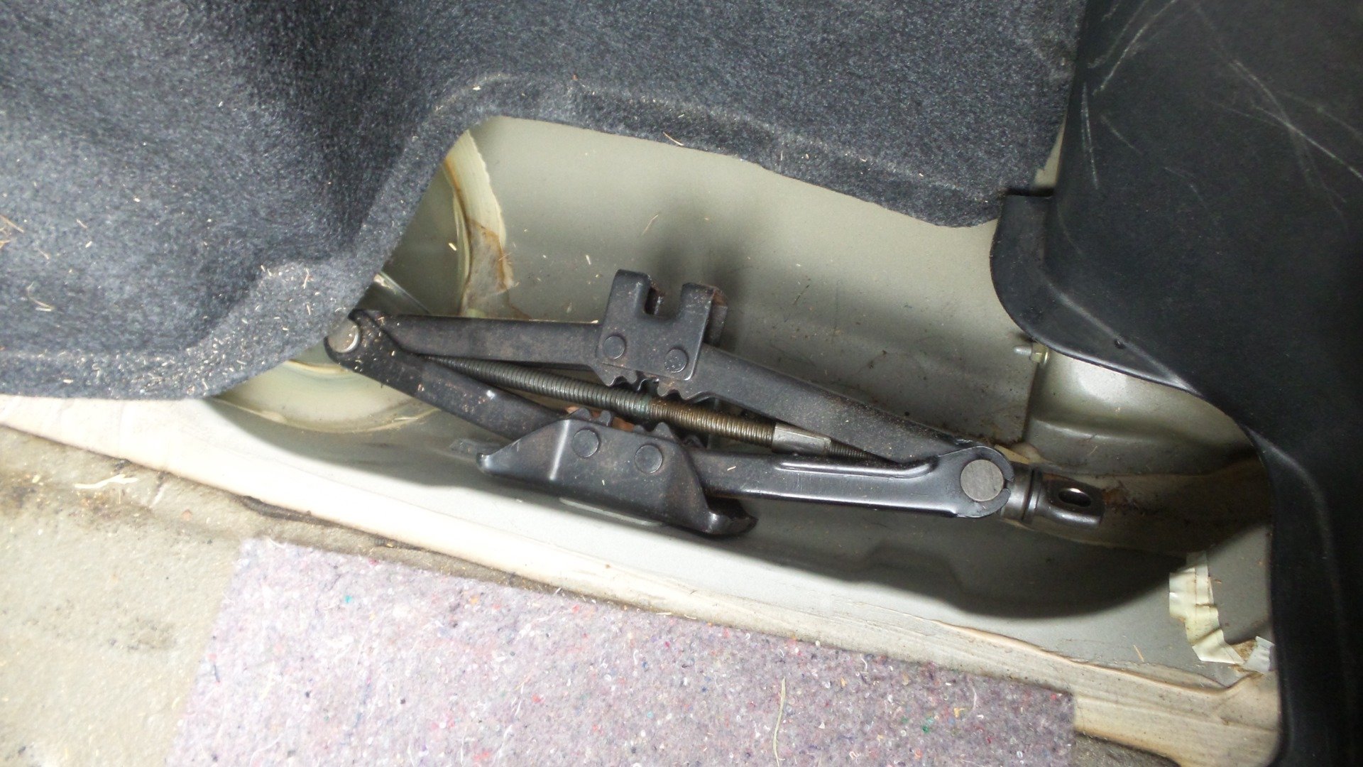 Used 1998 Toyota Camry LE FWD image 42
