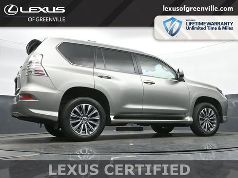 Used 2023 Lexus GX 460 Luxury w/ Accessory Package image 16