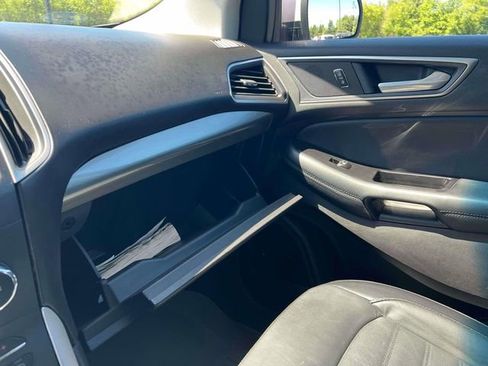 Used 2017 Ford Edge SEL w/ Equipment Group 201A AWD/4WD image 11