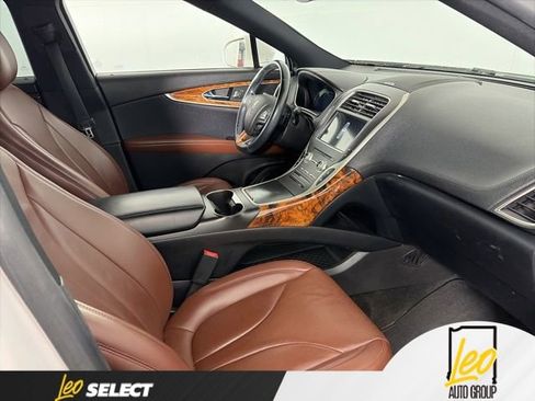 Used 2017 Lincoln MKX Reserve w/ Lincoln MKX Climate Package AWD/4WD image 13