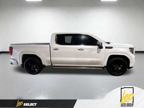 Used 2024 GMC Sierra 1500 Denali AWD/4WD image 6